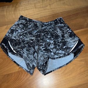 Lululemon run Hotty hot shorts